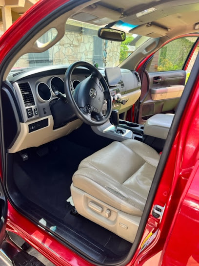 Javi's Mobile Car Wash & Auto Detailing LLC